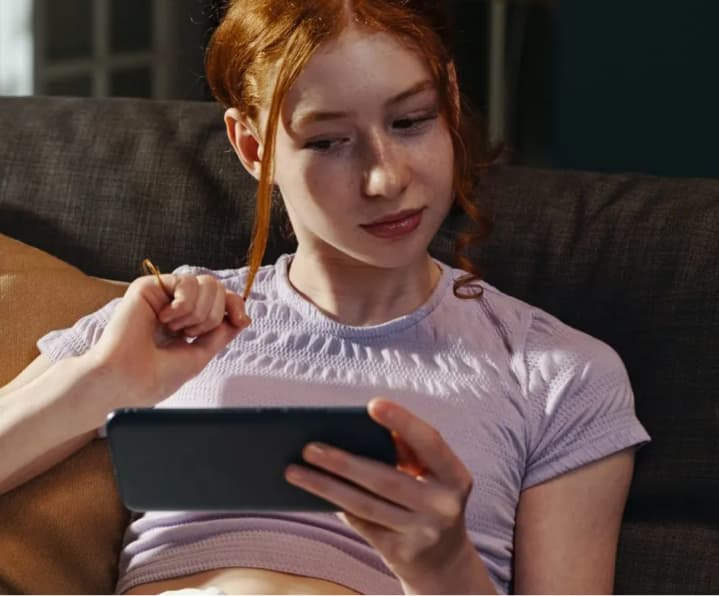 Student learning with a tablet